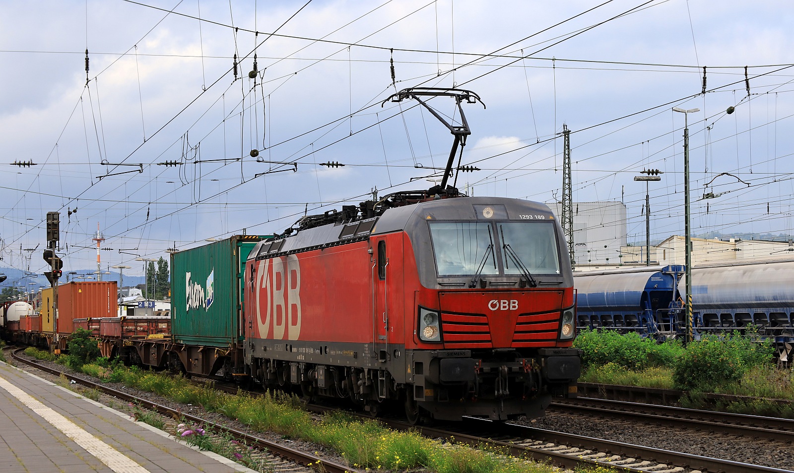 ÖBB 1293 189-7 REV/MMAL/16.07.20, mit langem Mischer festgehalten in Neuwied am 13.09.2023