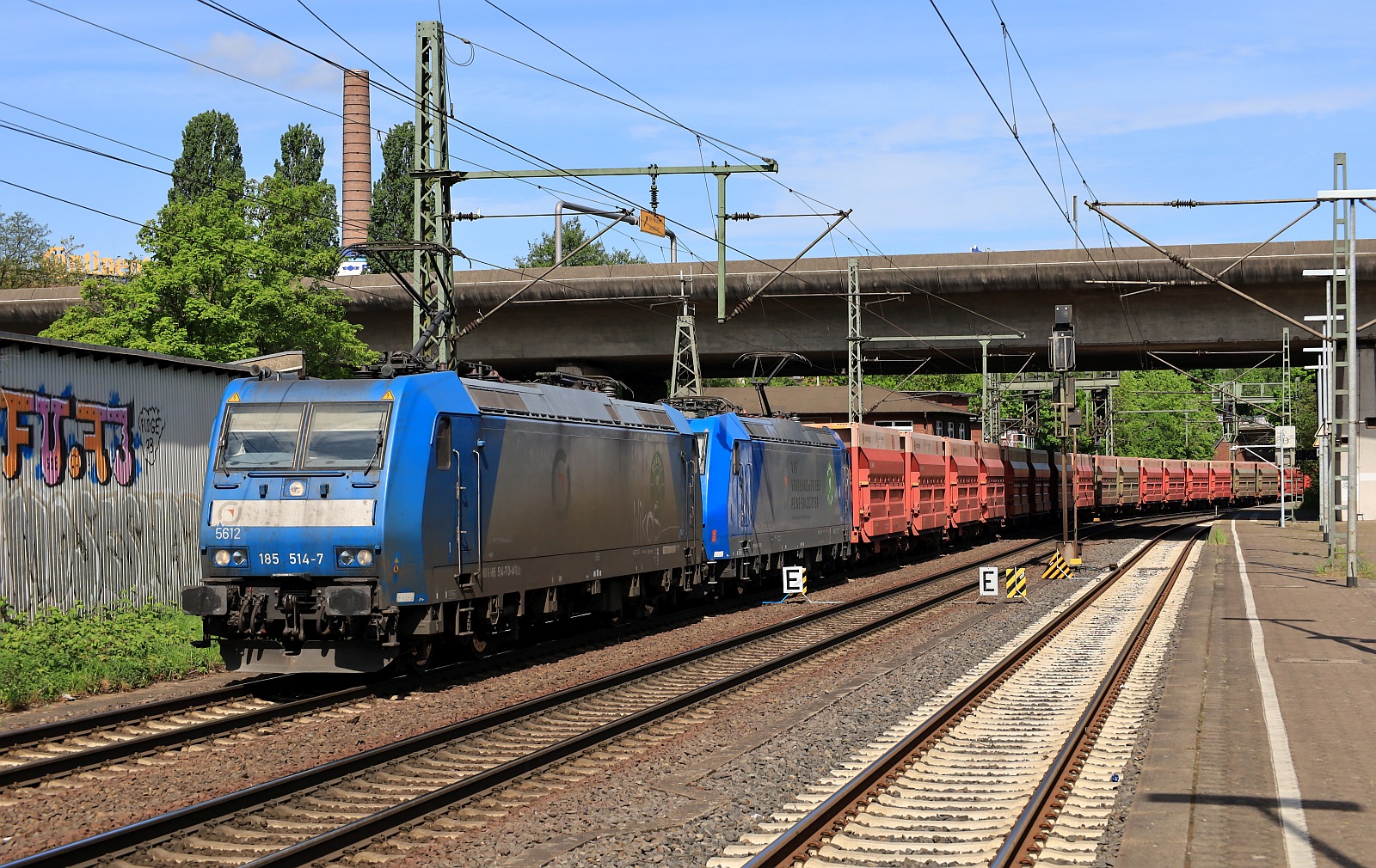 VPS 185 514-7 + 185 509-7 mit Innofreight/Salzgitter AG Ganzzug. HH-Harburg 04.05.2024