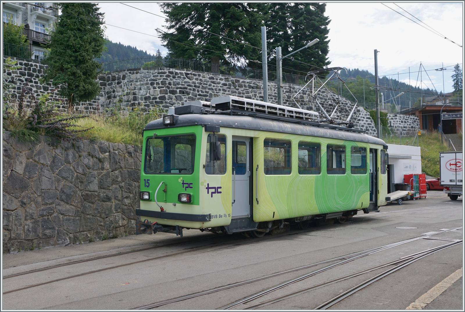 Weiterhin wird der TPC BVB Be 2/3 15 in Villars s/O zum Rangierdienst eingesetzt.

19. August 2023