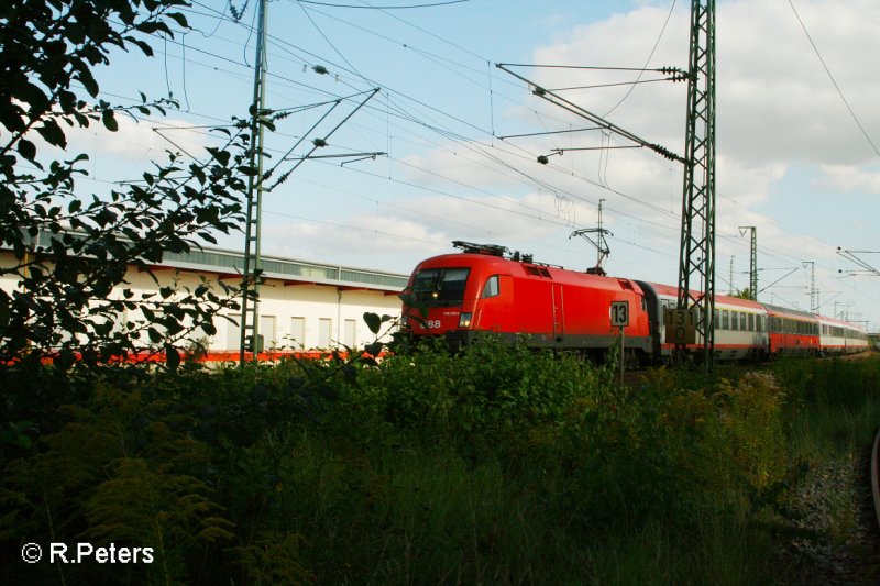 1116 040 zieht ein Ec nach Dortmund bei Obertraubling. 13.09.07