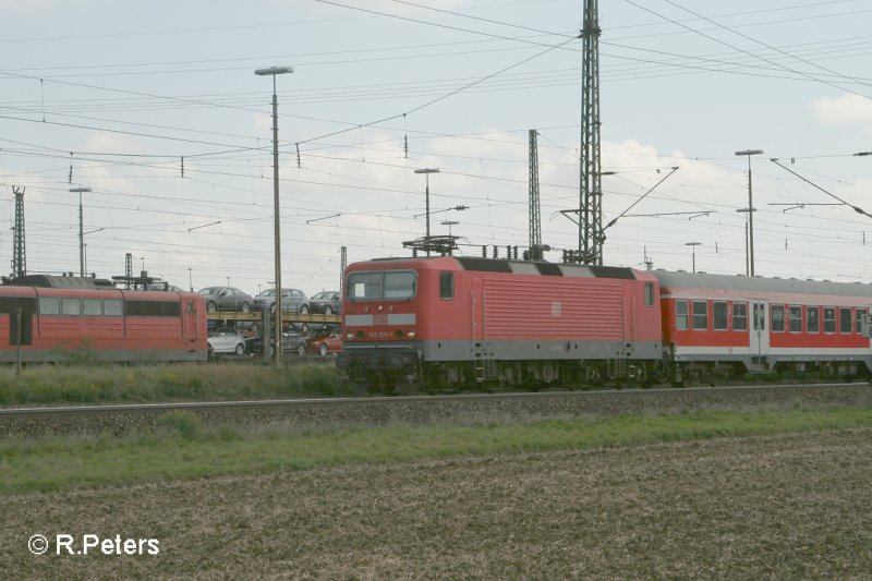 143 824-1 zieht bei Regensburg Ost eine RB Regensburg. 13.09.07