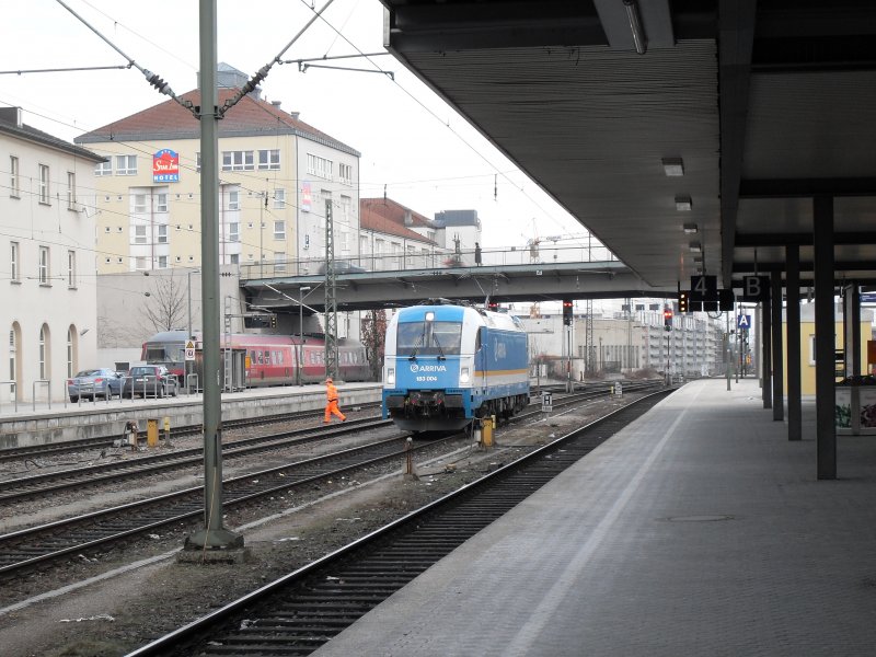 183 004 beim Rangieren im Hbf Regensburg