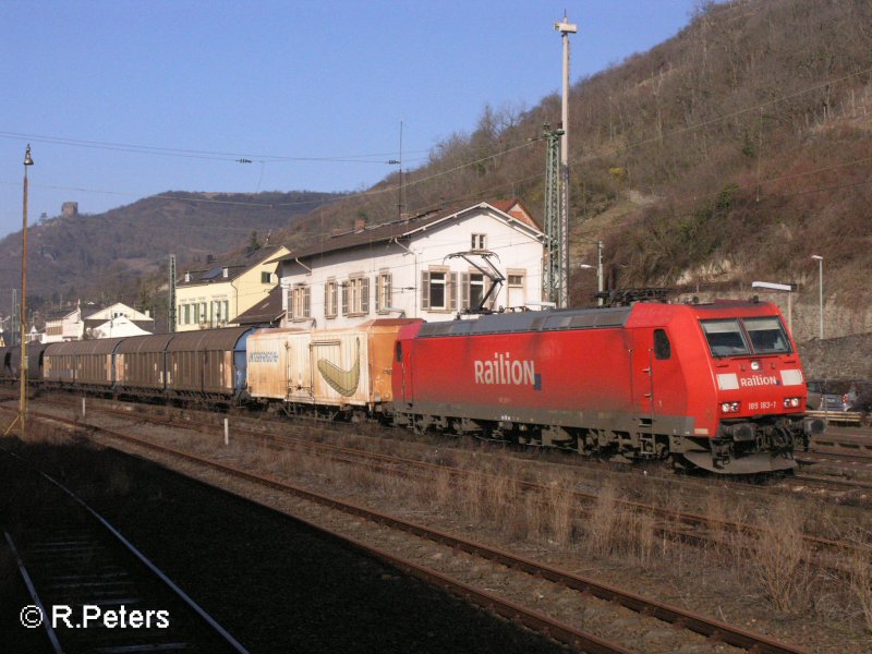 185 183-1 setzt sich in Lorch an dem Rhein in bewegung. 12.02.08