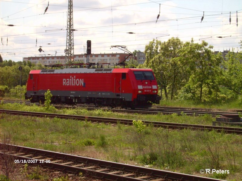 189 083-9 kommt solo von der Oderbrcke wieder nach Frankfurt/Oder eingefahren. 18.05.07