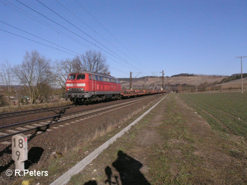 225 073-6 zieht ein leeren Zug vom Leipziger Citytunnel bei Himmelstadt. 16.02.08