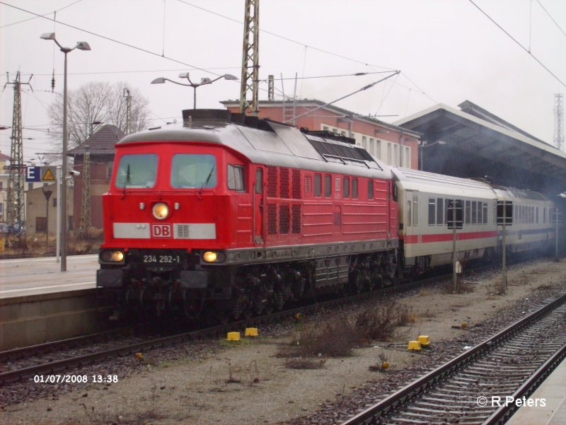 234 292-1 verlsst Frankfurt/Oder mit ein EC nach Warschau. 07.01.08