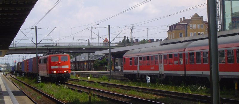 Ein G�terzug im Regensburger Hbf