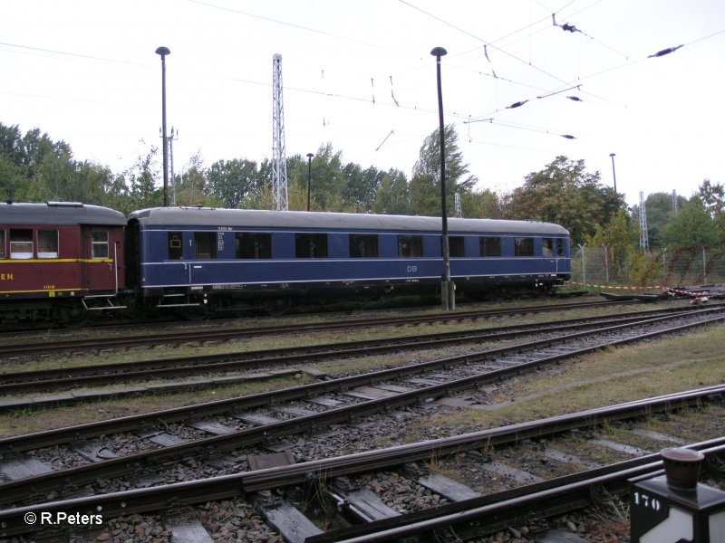 Ein Schrzenwagen A4e der DB im BW Schneweide. 28.09.07