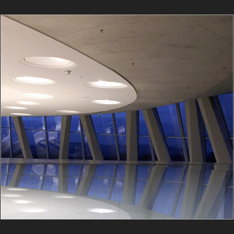 Im Mercedes-Benz-Museum (Matthias)