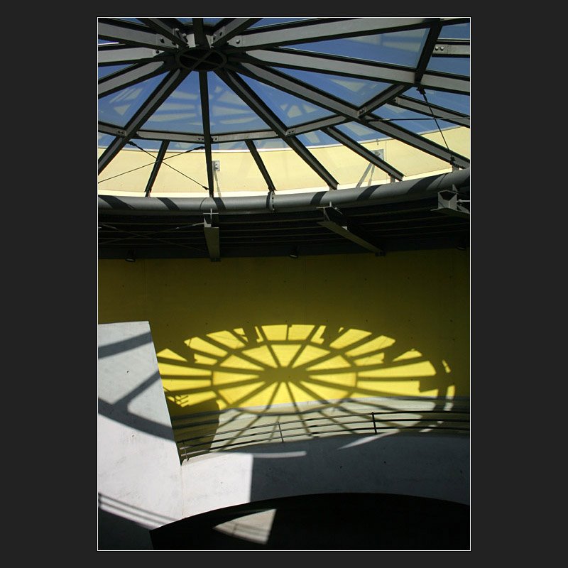 In einem Parkhaus des Flughafen Stuttgarts. (Matthias)