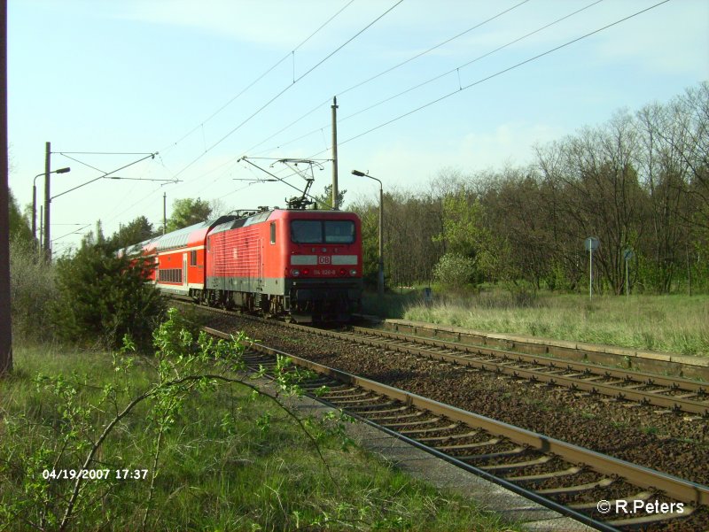 Nachschuss von 114 026-8 mit RE1 Magdeburg HBF. 19.04.07