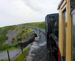 Snowdon Mountain Railway / Rheilffordd yr Wyddfa: Eine Besonderheit der Abt'schen Zahnstange auf dieser Bahn sind die nach aussen abgebogenen Leitschienen links und rechts der Zahnstange, die ein