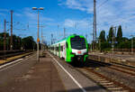 Der für die DB Regio AG – NRW fahrende und für die S-Bahn Rhein-Ruhr eingesetzte fünfteilige Stadler FLIRT 3 XL 3429 024 (94 80 3429 024-7 D-STAP etc.) der ZV VRR Eigenbetrieb Fahrzeuge und Infrastruktur, verlässt am 24 Juni ...