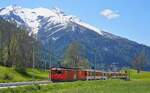 Mit einem Regio nach Brig verlässt Deh 4/4 II 93 am 11.05.2024 den Bahnhof Lax