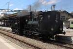 Lok-3 der DBB 'LANGNAU' war gerade rechtzeitig restauriert worden für das Spektakel '150 Jahre Emmentalbahn'  und lauft mit Lok 853 um in Konolfingen am 18 Mai 2025.