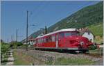Für Fronleichnam bot die OeBB eine attraktive Fahrt mit dem Roten Pfeil nach Ligerz an. Ein guter Grund an den Bielersee zu fahren und den schöne OeBB RCe 2/4 607 (UIC 99 85 911 6 607-7) zu fotografieren. Der Plan war, den Zug hier wie zu s ...