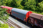 Vierachsiger Drehgestell-Flachwagen mit verschiebbarem Planenverdeck und Lademulden fr Coil-/Spaltbandtransporte, 33 87 4669 621-4 F-ERSA der Gattung Shimmns, der franzsischen Vermietungsfirma