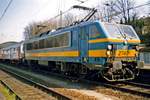 SNCB 2740 setzt sich am 23 Juli 1998 vor der Int.424 in Aachen Hbf.