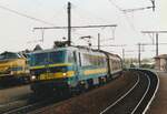NMBS 2701 zieht ein Ganzzug durch Antwerpen-Dam am 15 Mai 2004.