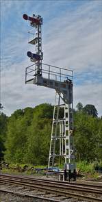 . Flügelsignal an der Museumsbahn  Ligne du Boq  in Spontin.  14.08.2017