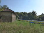 (207'284) - Ferienheim und Bienenh�user am 4.