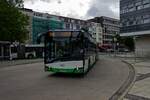 Wagen 931 der Hagener Straenbahn fhrt auf der Linie 543 nach Lennetal in den Busbahnhof am Hagener Hauptbahnhof ein.