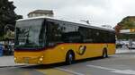 (281'269) - CarPostal Ouestr - VD 549'156/PID 11'972 - Iveco am 11. Oktober 2025 beim Bahnhof Yverdon