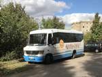 Mercedes 815D von Rux Reisen aus Deutschland (ex Küstenbus) in Neubrandenburg.