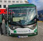 Cruise Eco Shuttle steht bereit fr die Stadtrundfahrt in Bergen/Norwegen, 10-2024