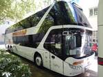 Neoplan Skyliner von Eisemann aus Deutschland in Karlsruhe.