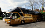 Neoplan Starliner von Platzl Reisen aus sterreich in Krems gesehen.