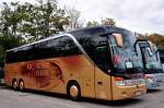 Setra 416 HDH von KURSCHAT Reisen aus der BRD in Krems gesehen.