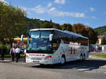 Setra 415 GT-HD von Hohlwein Reisen aus der BRD in Krems gesehen.