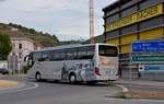 Setra 415 GT- HD  Joseph Haydn  von Elite Tours aus Wien 06/2017 in Krems.