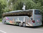 Setra 517 HD von Euro Tours aus Polen in Stralsund.