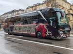 Setra S 517 HDH von Busunternehmen GSSI unterwegs in Augsburg, 12-2023