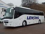 Volvo 9500 von Lensing aus Deutschland im Stadthafen Sassnitz.