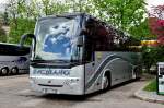 VOLVO 9900 von Hellwig Reisen aus der BRD am 7.5.2015 in Krems gesehen.