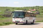 Dieser IVECO Bus hielt am 19.5.2015 am Bahnhof Mandra in Rumnien.