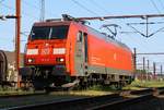 DBS/RSC EG 3105-0(REV/Cph/11.10.10)wartet auf grün für ihre Einzelfahrt nach Maschen.