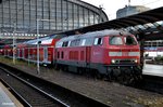 218 333-3,bei der abfahrt mit einen dosto von hbf hamburg,nach puttgarden,07.08.16