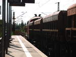 218 261 durchfhrt den Bahnhof Halle-Rosengarten am 15.5.17