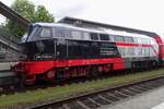 Leider mit etwas gegenlicht steht 218 497 'Bw Cottbus' am 18 Mai 2023 in Mühldorf.