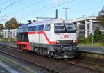 218 497-6 fuhr zur übernahme des IC2310 nach westerland/sylt im bahnhof itzehoe,11.10.24