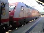 101 089-1 mit CEWE-Fotobuchwerbung von REWE am EuroCity 378 mit ziel Ostseebad Binz im Bahnhof Bergen auf Rgen am 8.5.13