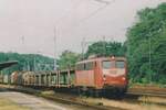 Am 21 Mai 2005 durchfahrt 140 623 mit ein Mischer Köln West.