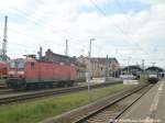 143 218 und MRCE ES 64 F4 - 840 (189 840) mit dem Sonderzug im Bahnhof Halle (Saale) Hbf am 14.5.15