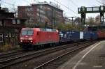 145 020-4 ist mit einen kastenzug durch hh-harburg gefahren,29.11.14