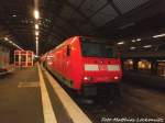 146 026 im Bahnhof Halle (Saale) Hbf am 18.12.15