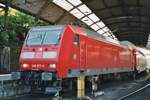 DB 146 017 steht am 20 Mai 2006 in Aachen Hbf.